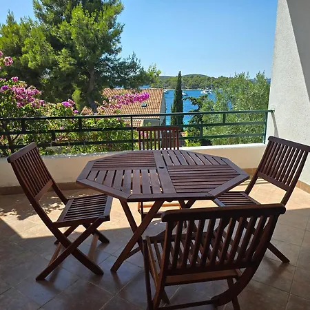 Villa Maslinica Apartment Maslinica
