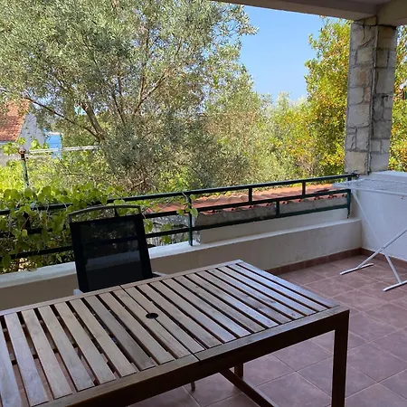 Apartment Villa Maslinica *